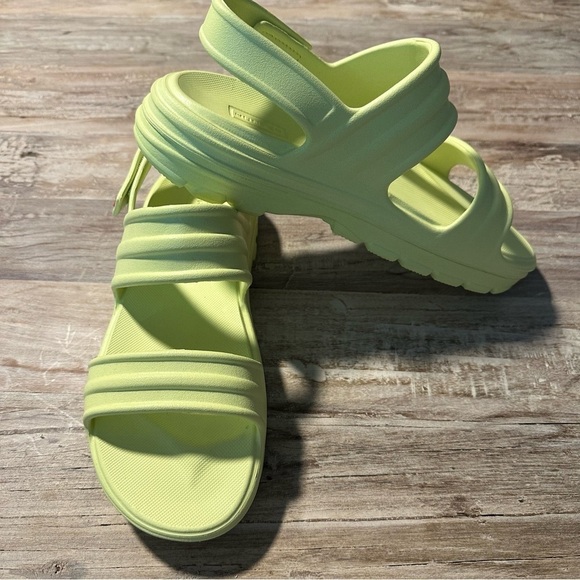 Hunter Slingback Sandal Size 10 Zesty Yellow Unisex Chunky Summer Wear NWOT - Picture 2 of 8